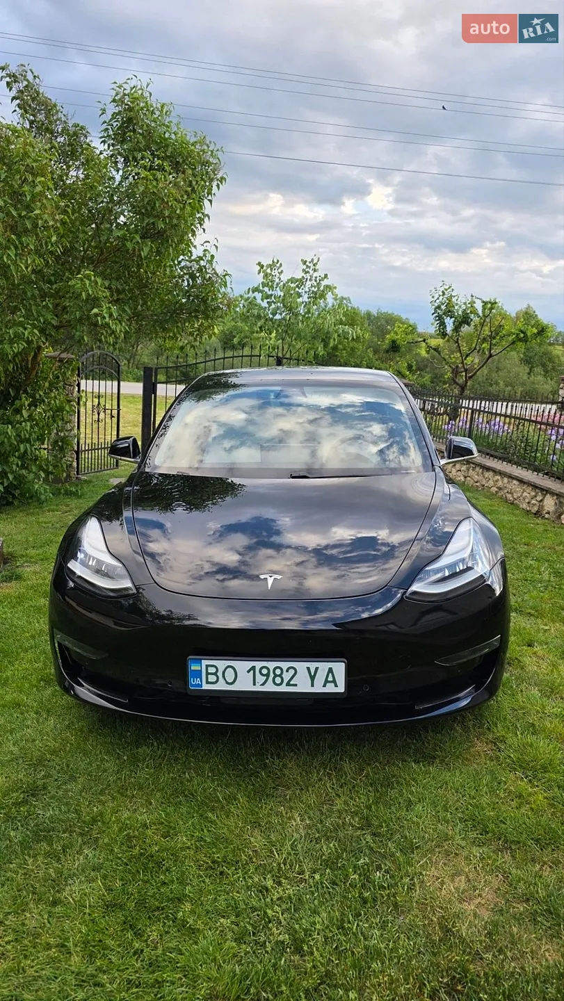 Tesla Model 3, 2019