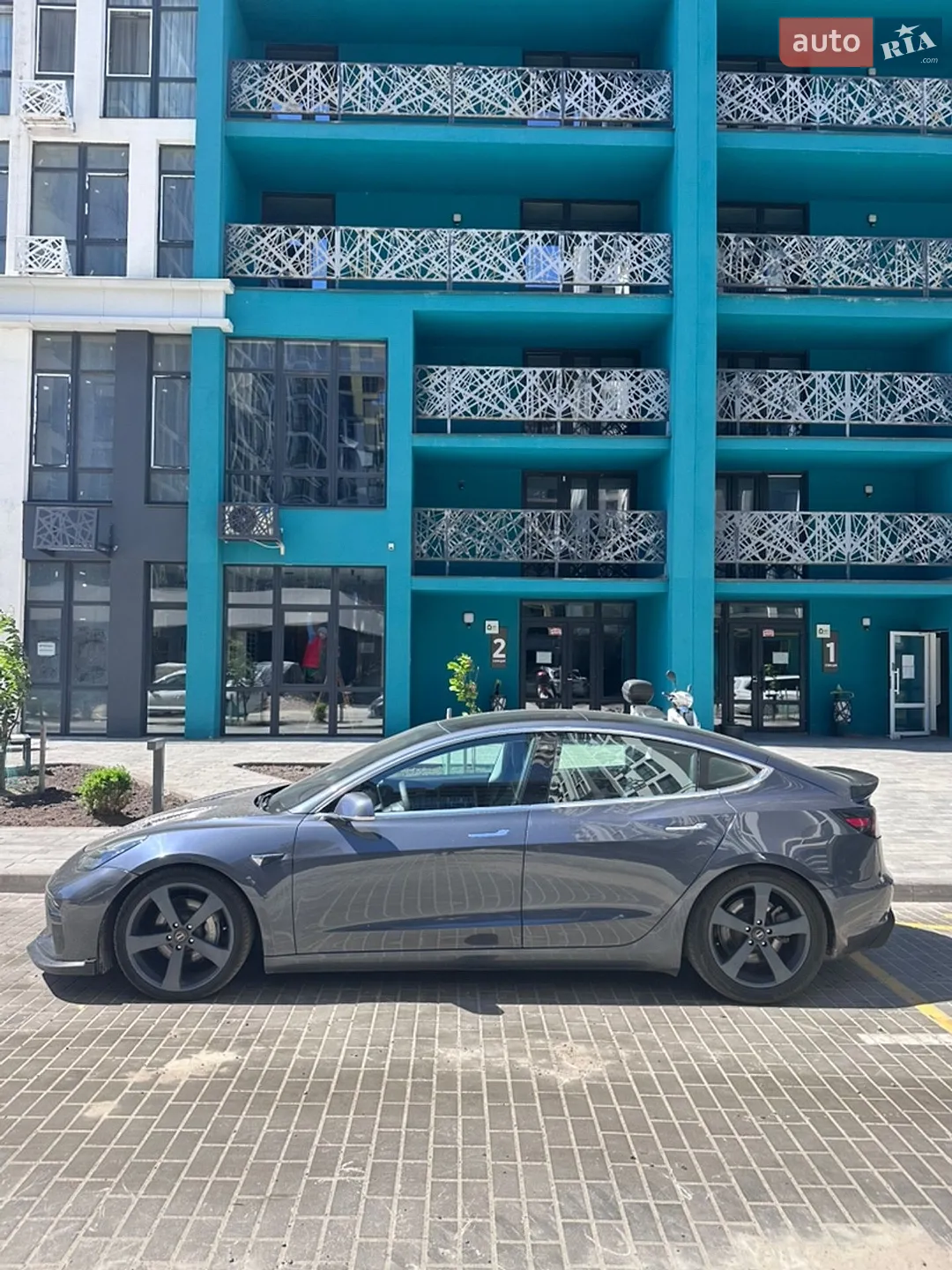 Tesla Model 3, 2019