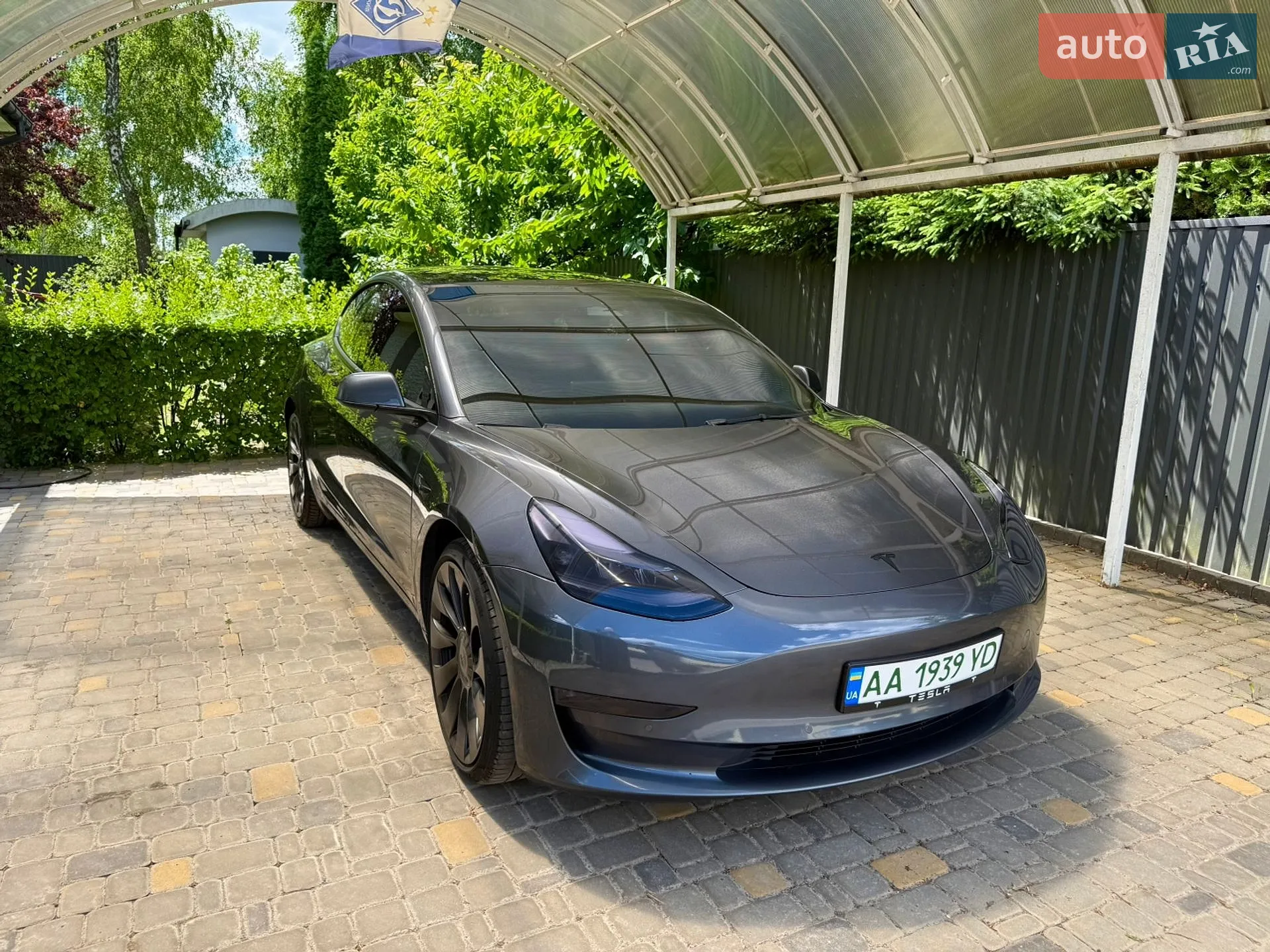 Tesla Model 3, 2022