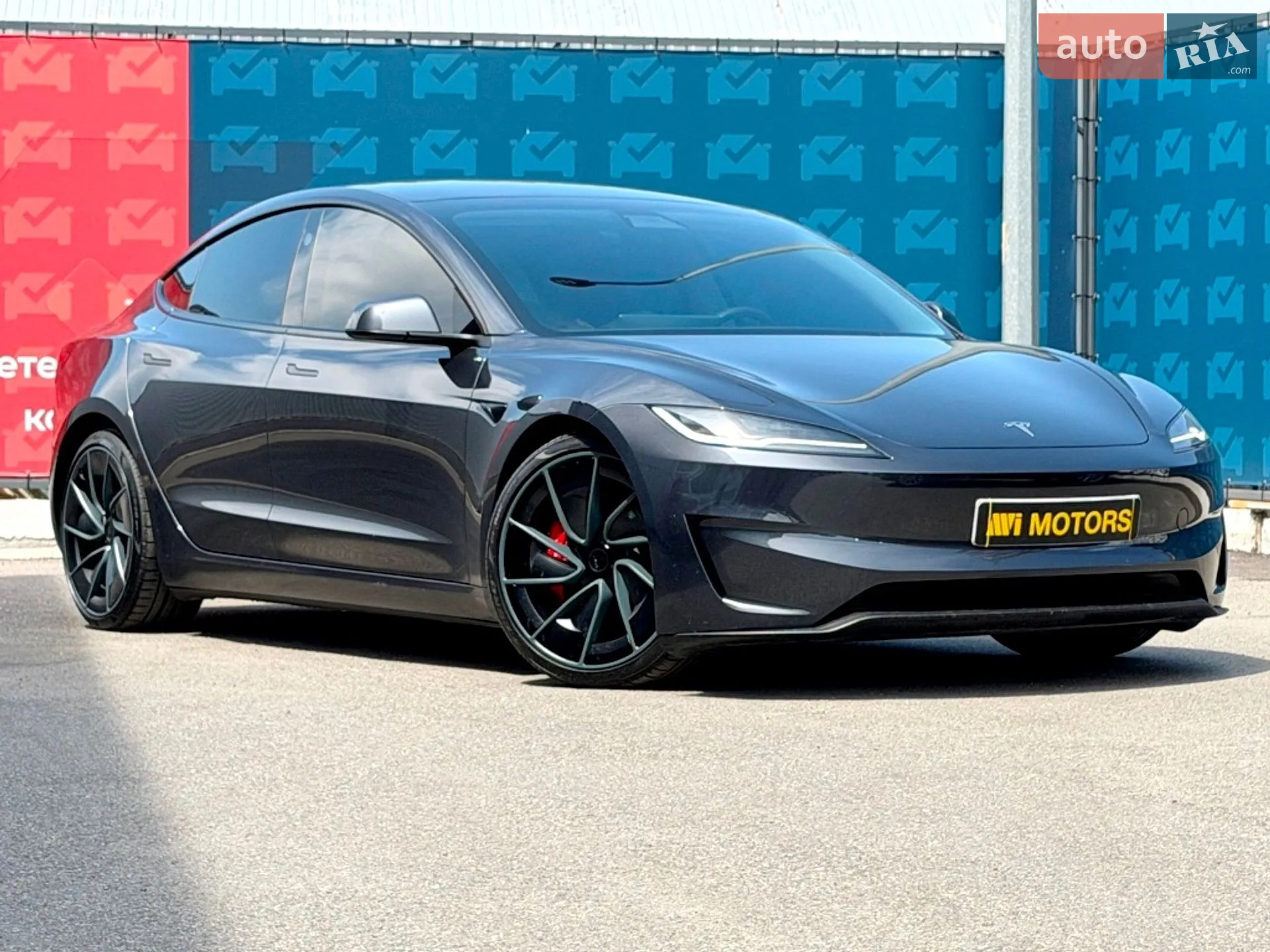 Tesla Model 3, 2024
