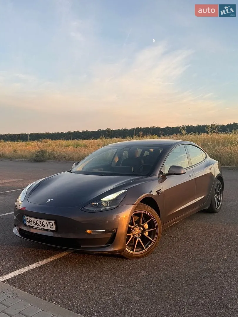 Tesla Model 3, 2021