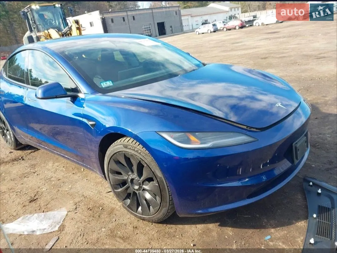 Tesla Model 3, 2025