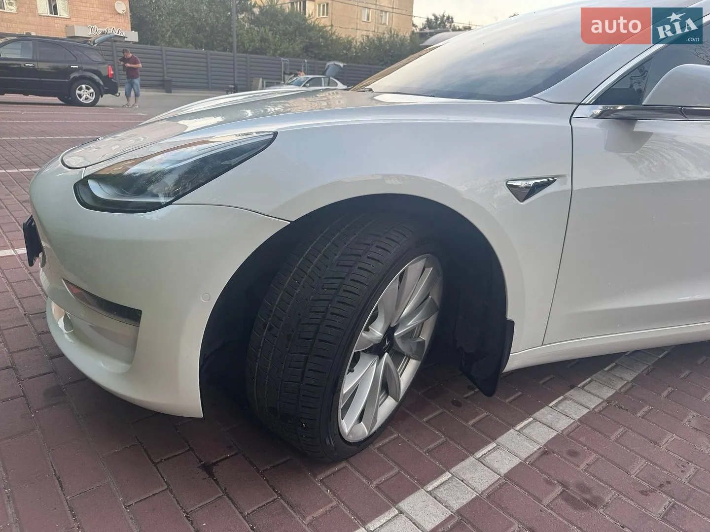 Tesla Model 3, 2019