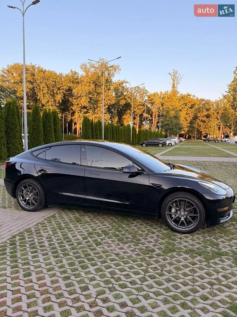 Tesla Model 3, 2021