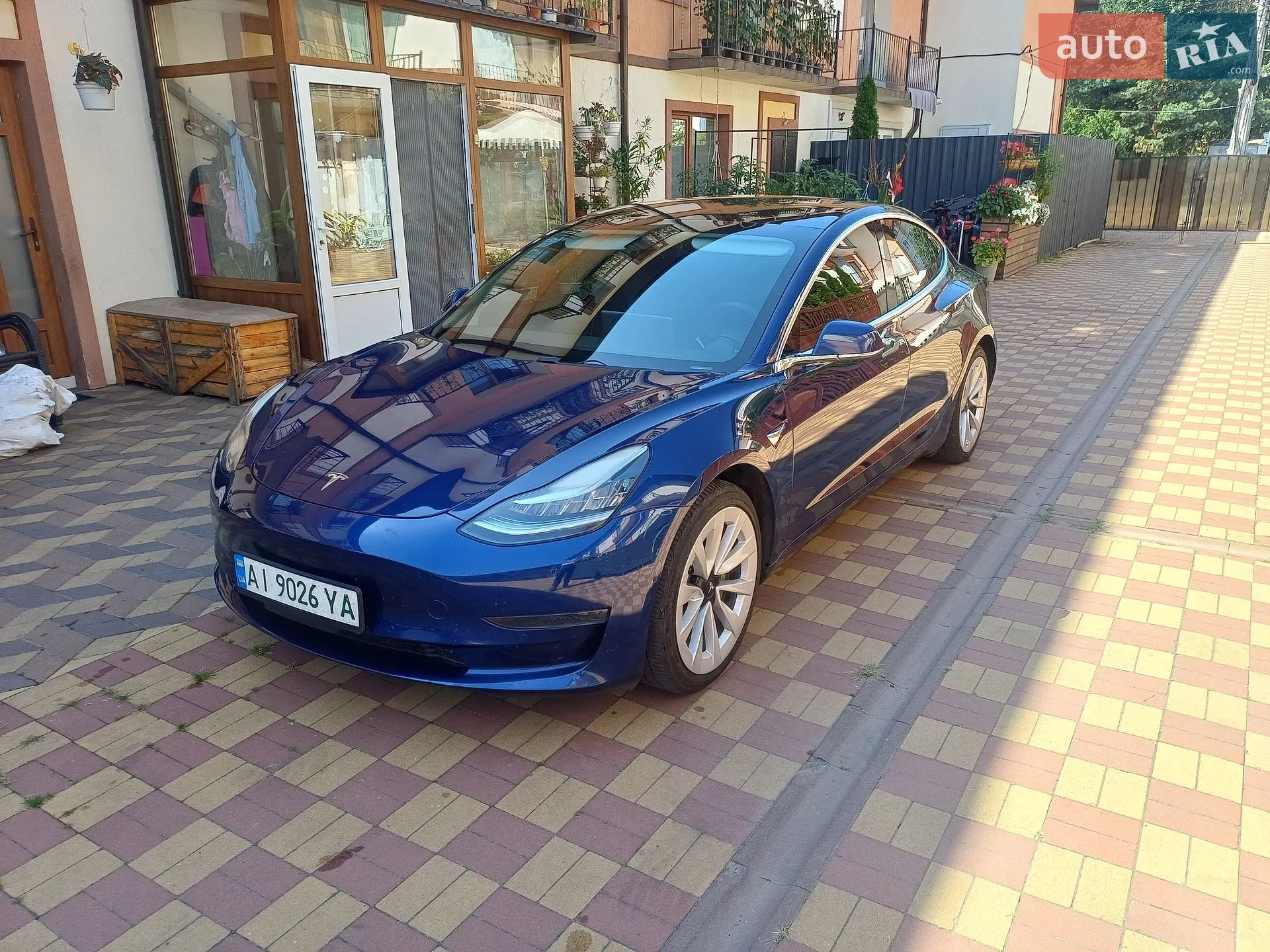 Tesla Model 3, 2020
