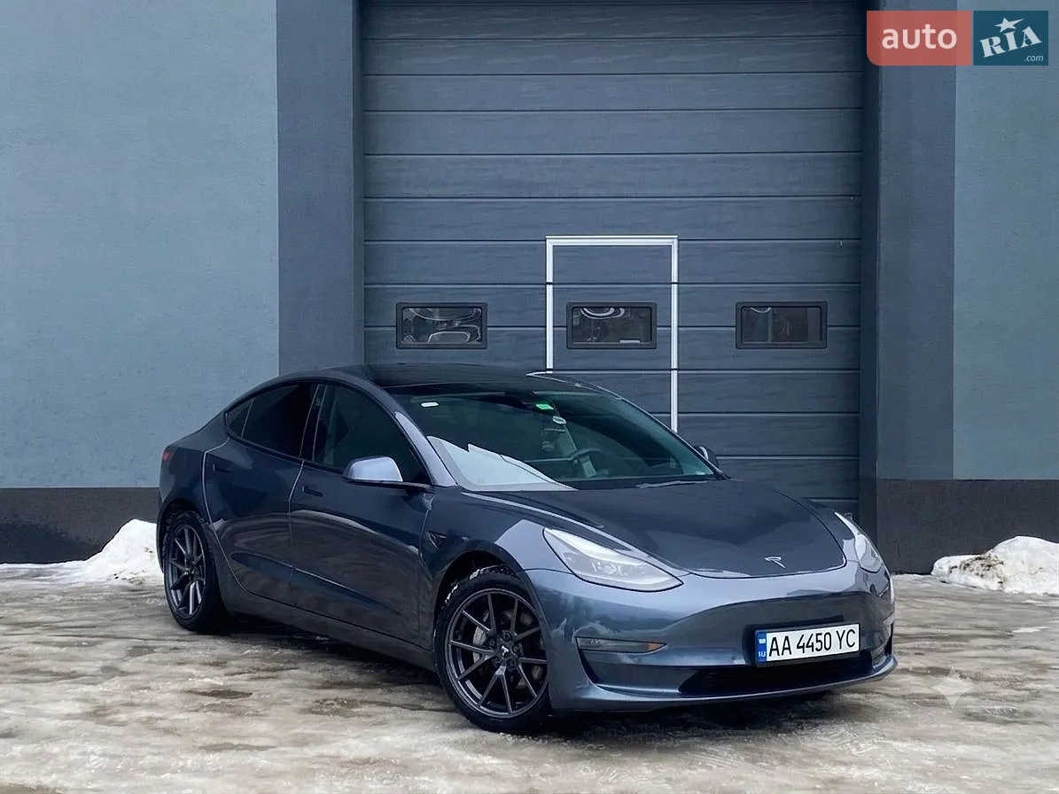 Tesla Model 3, 2021