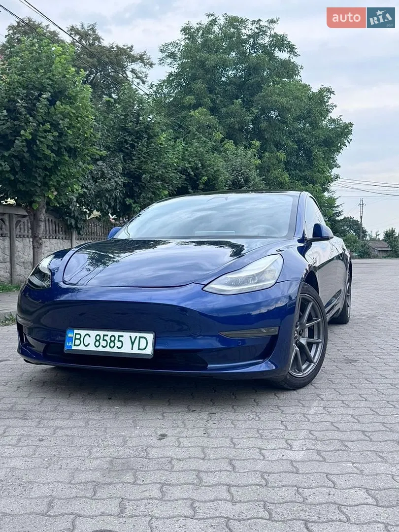 Tesla Model 3, 2021