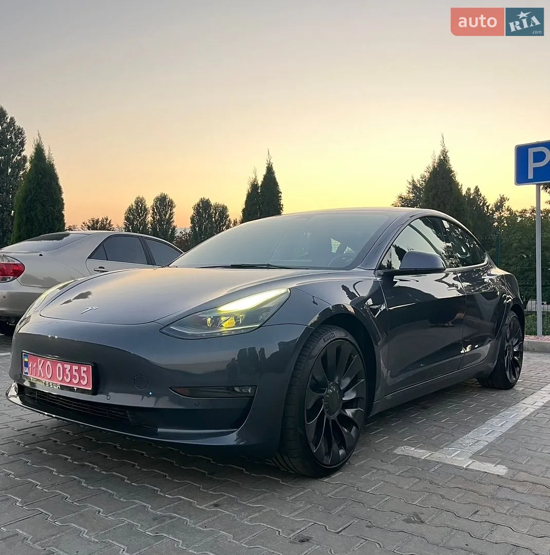 Tesla Model 3, 2022