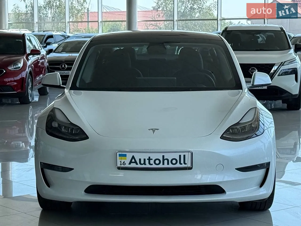 Tesla Model 3, 2023