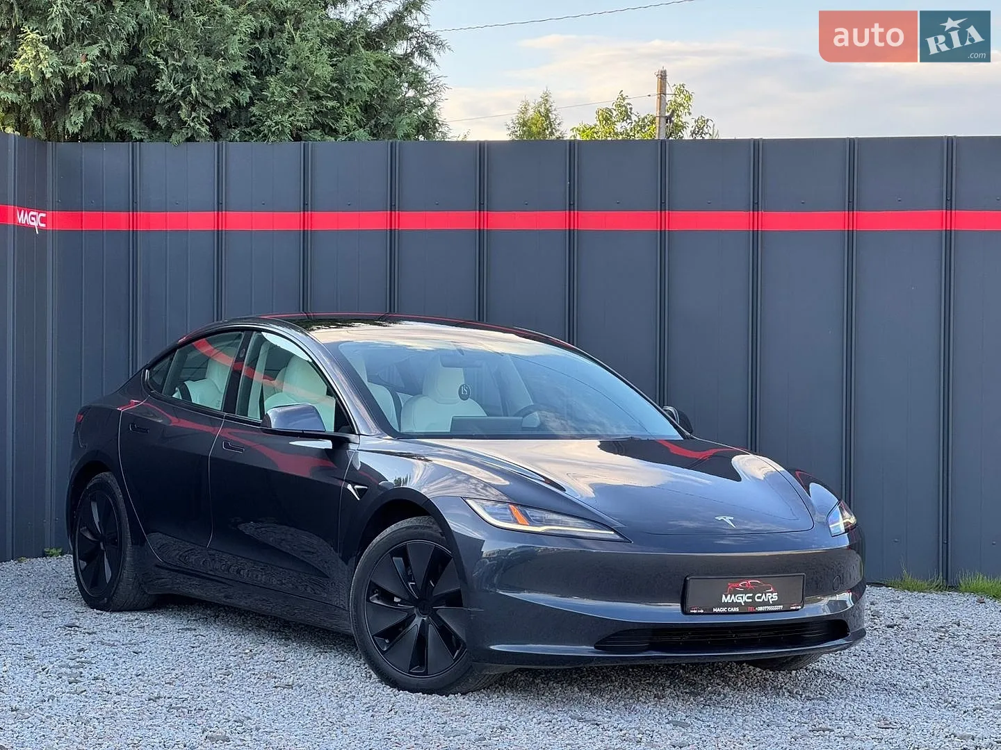 Tesla Model 3, 2024