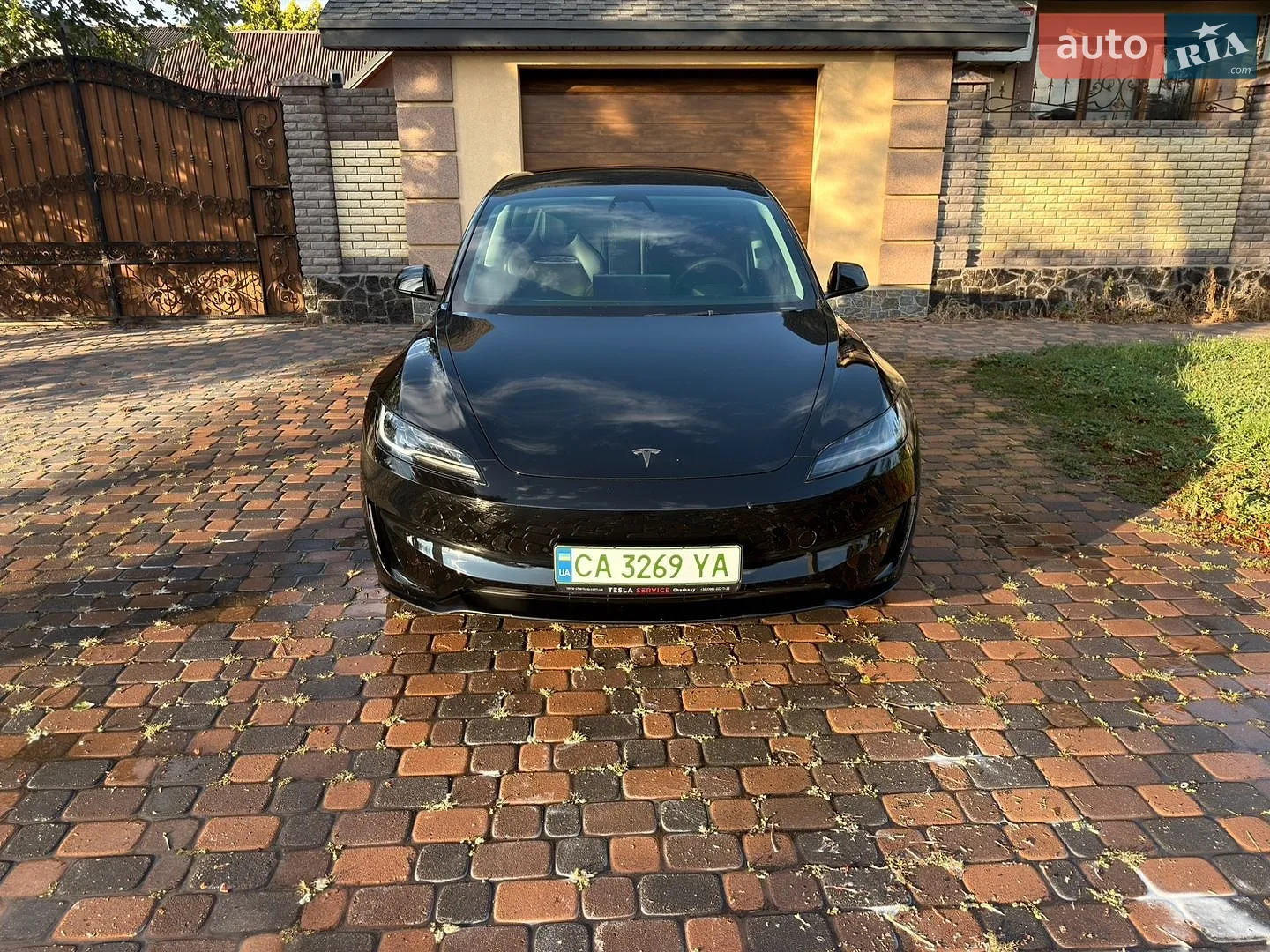 Tesla Model 3, 2024