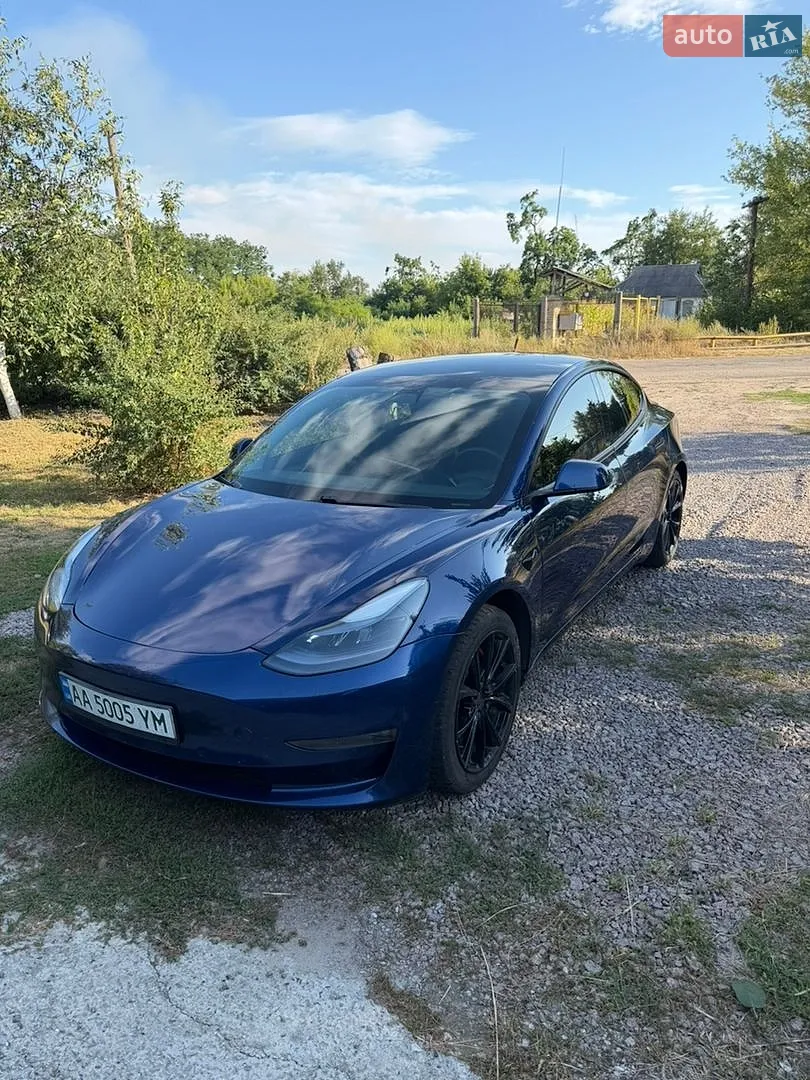 Tesla Model 3, 2021