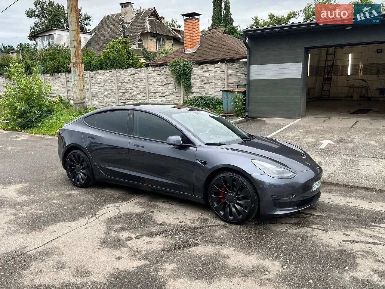 Tesla Model 3, 2021