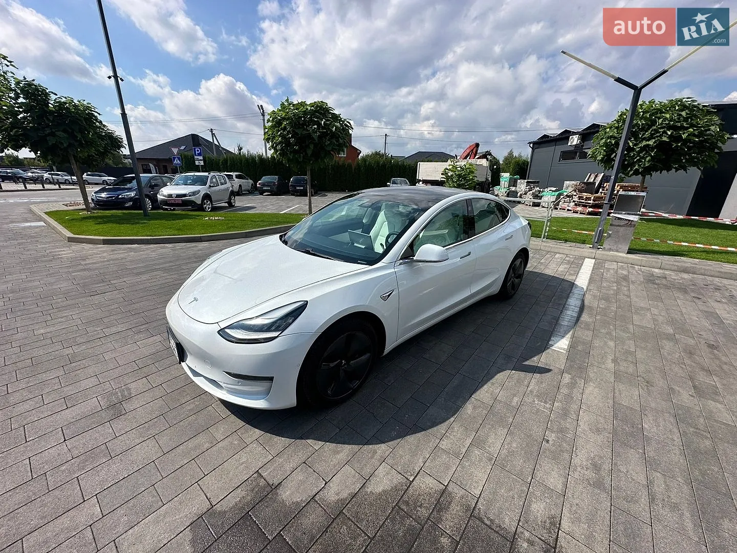 Tesla Model 3, 2019