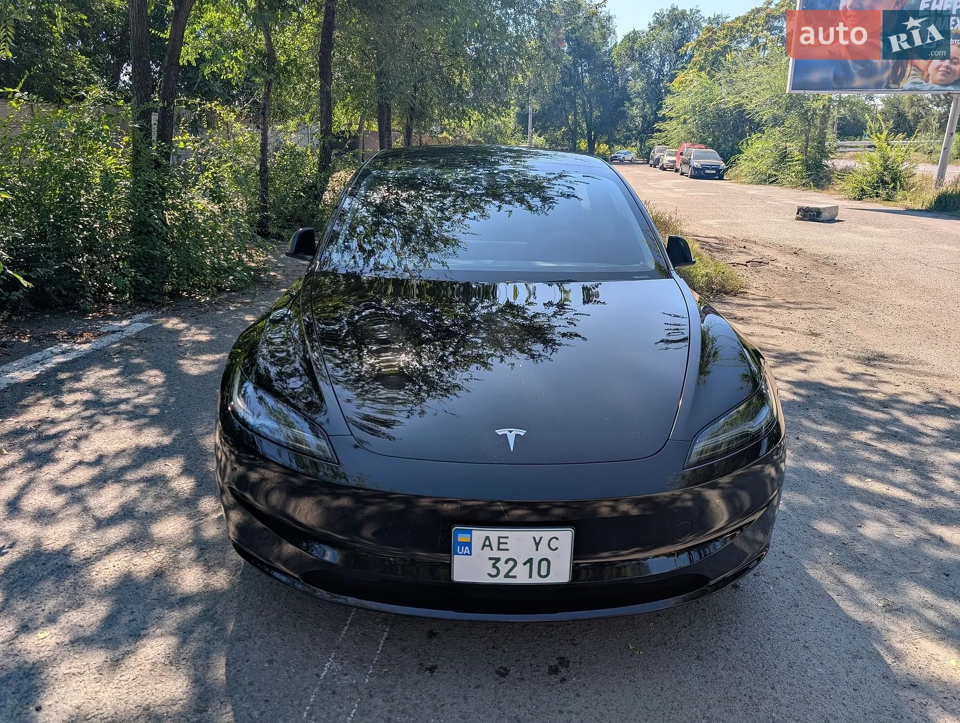 Tesla Model 3, 2025