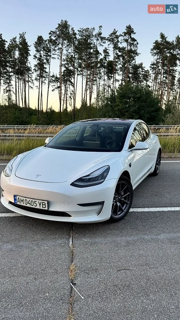 Tesla Model 3, 2019