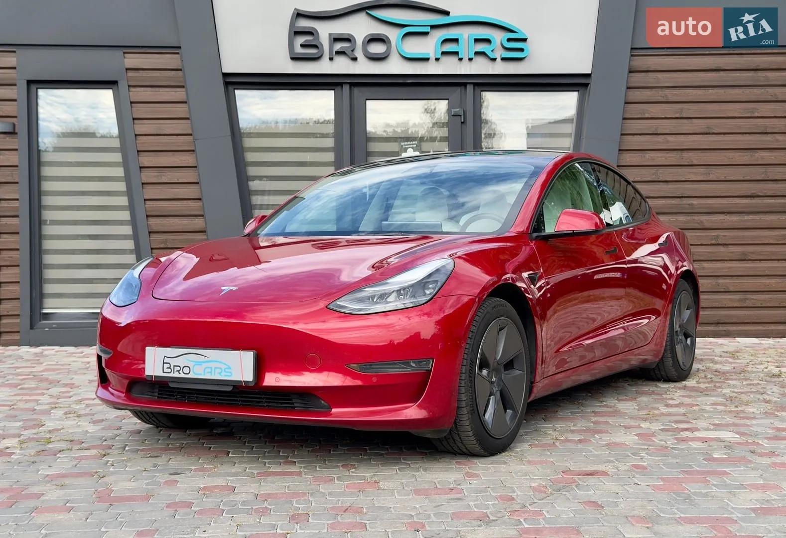 Tesla Model 3, 2021