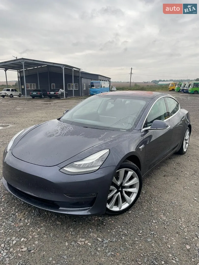 Tesla Model 3, 2018