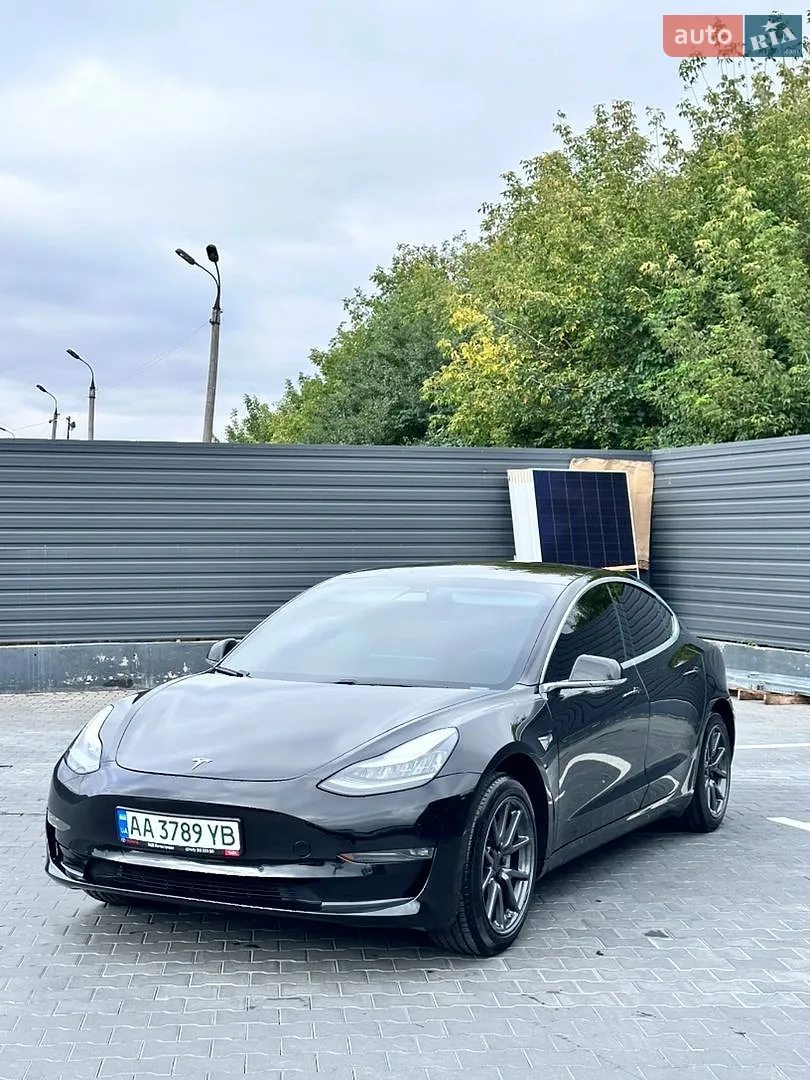 Tesla Model 3, 2019
