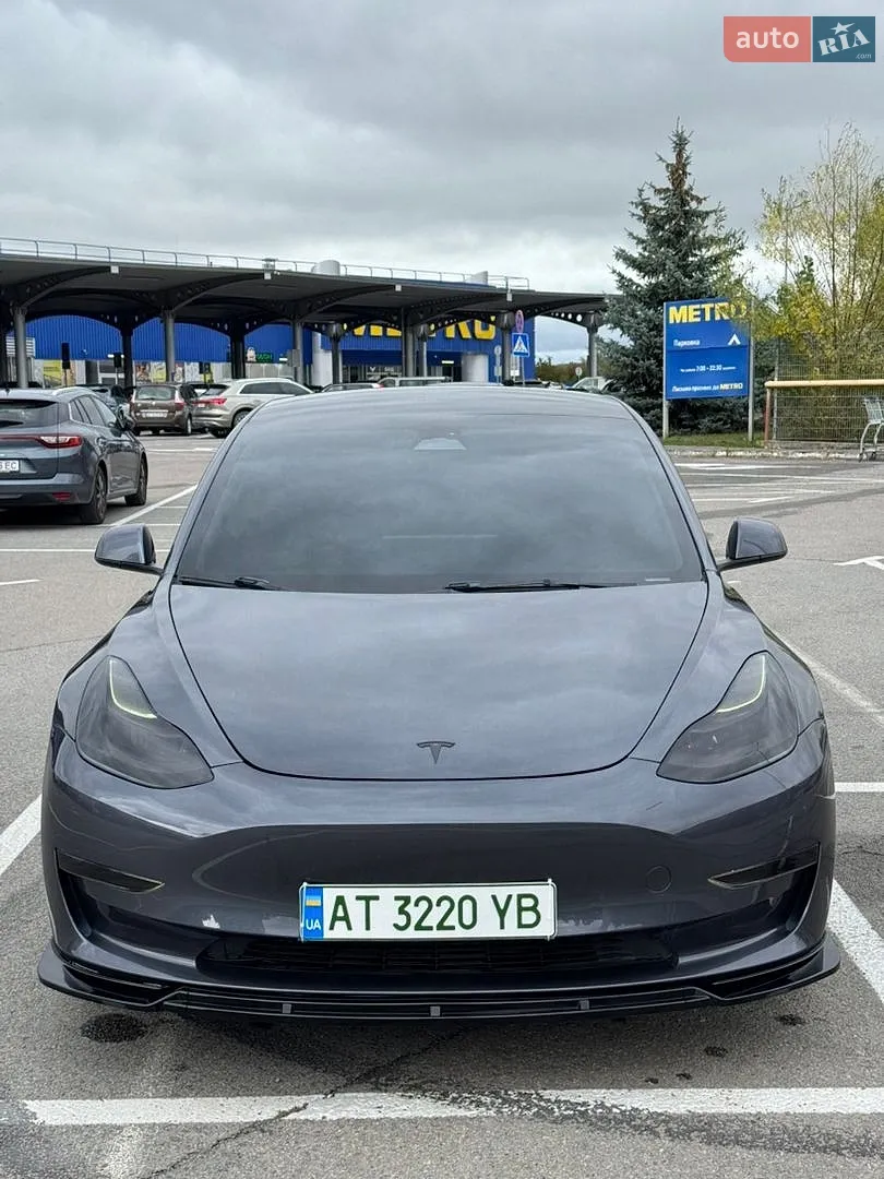 Tesla Model 3, 2023