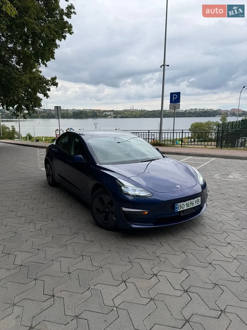 Tesla Model 3, 2022