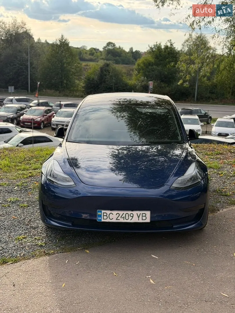 Tesla Model 3, 2022