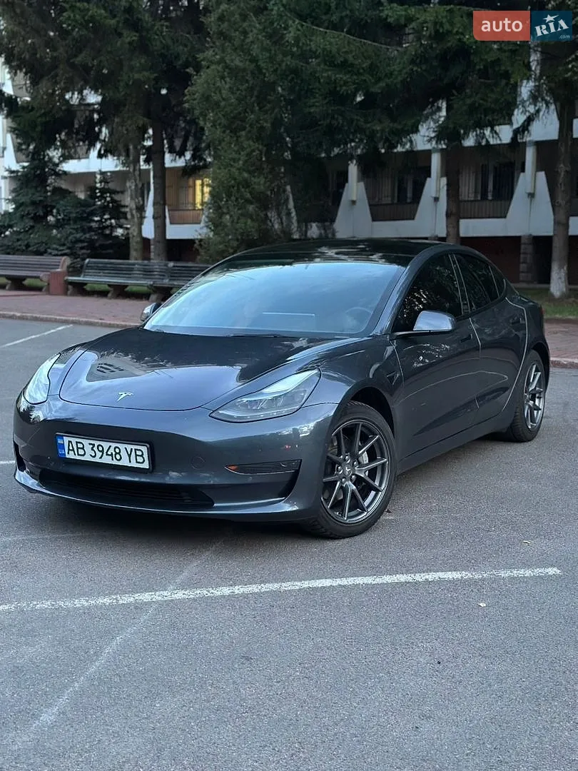 Tesla Model 3, 2022