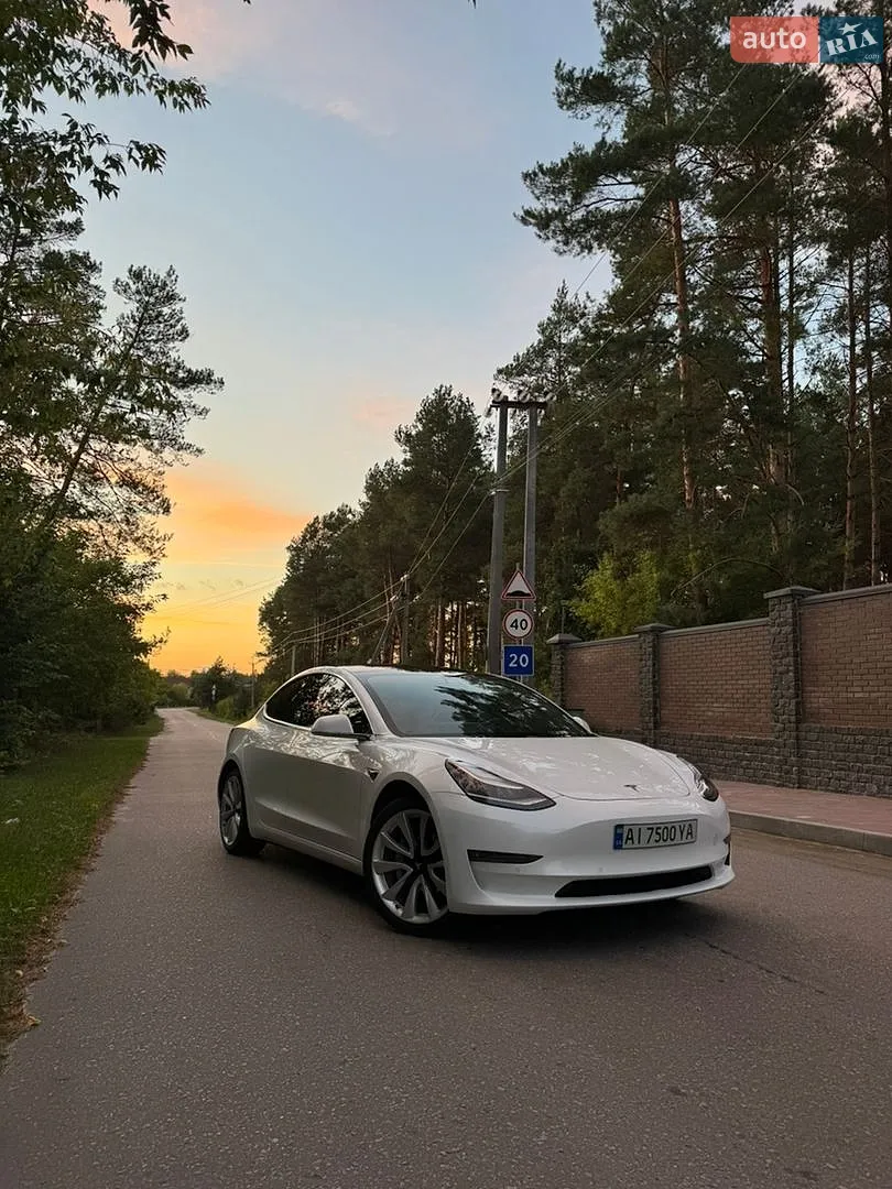 Tesla Model 3, 2018