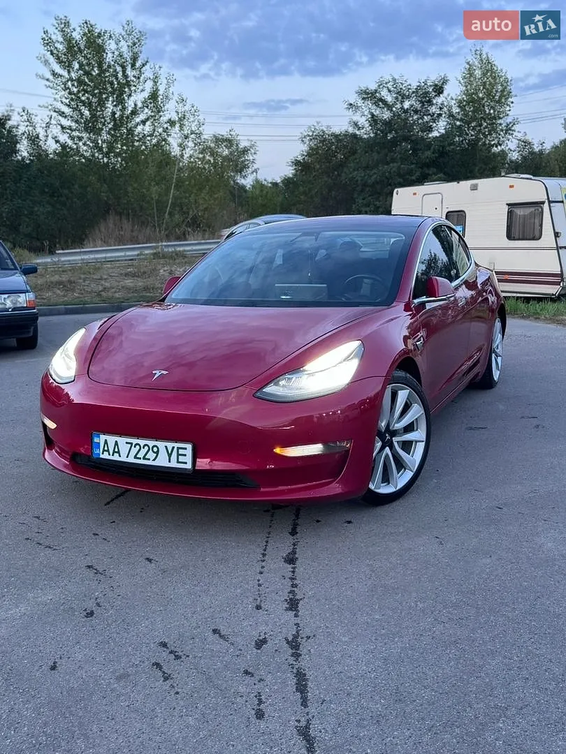 Tesla Model 3, 2018