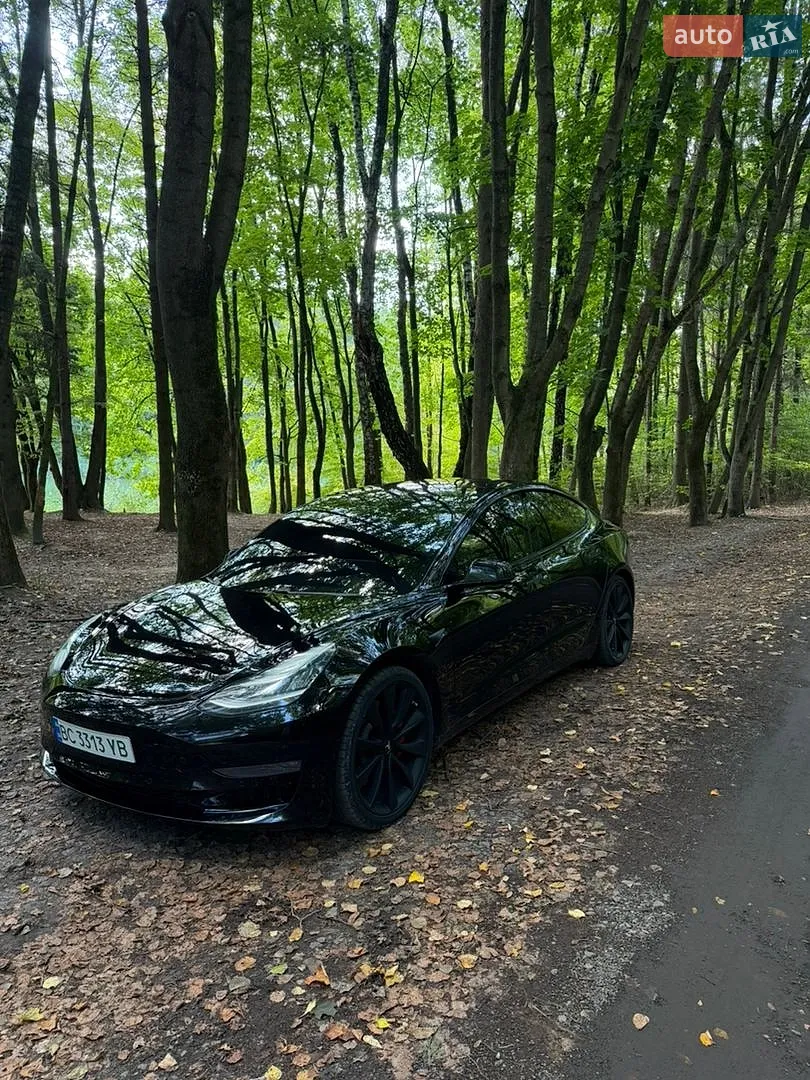 Tesla Model 3 2020 — 1