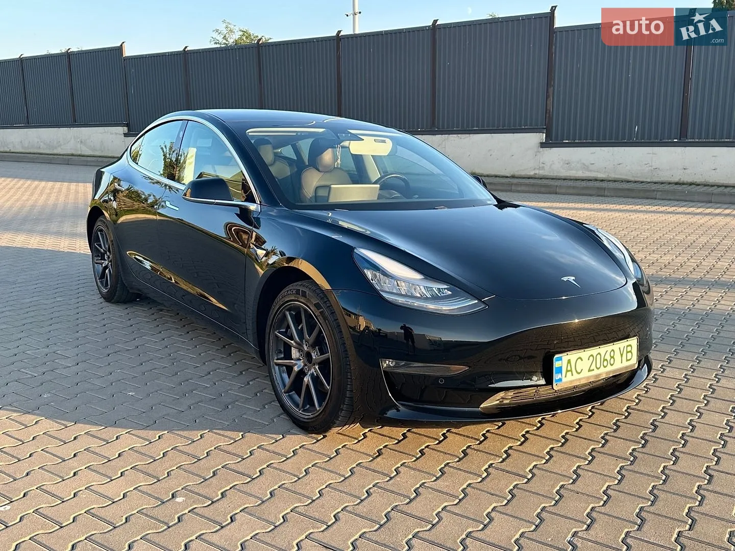 Tesla Model 3, 2019
