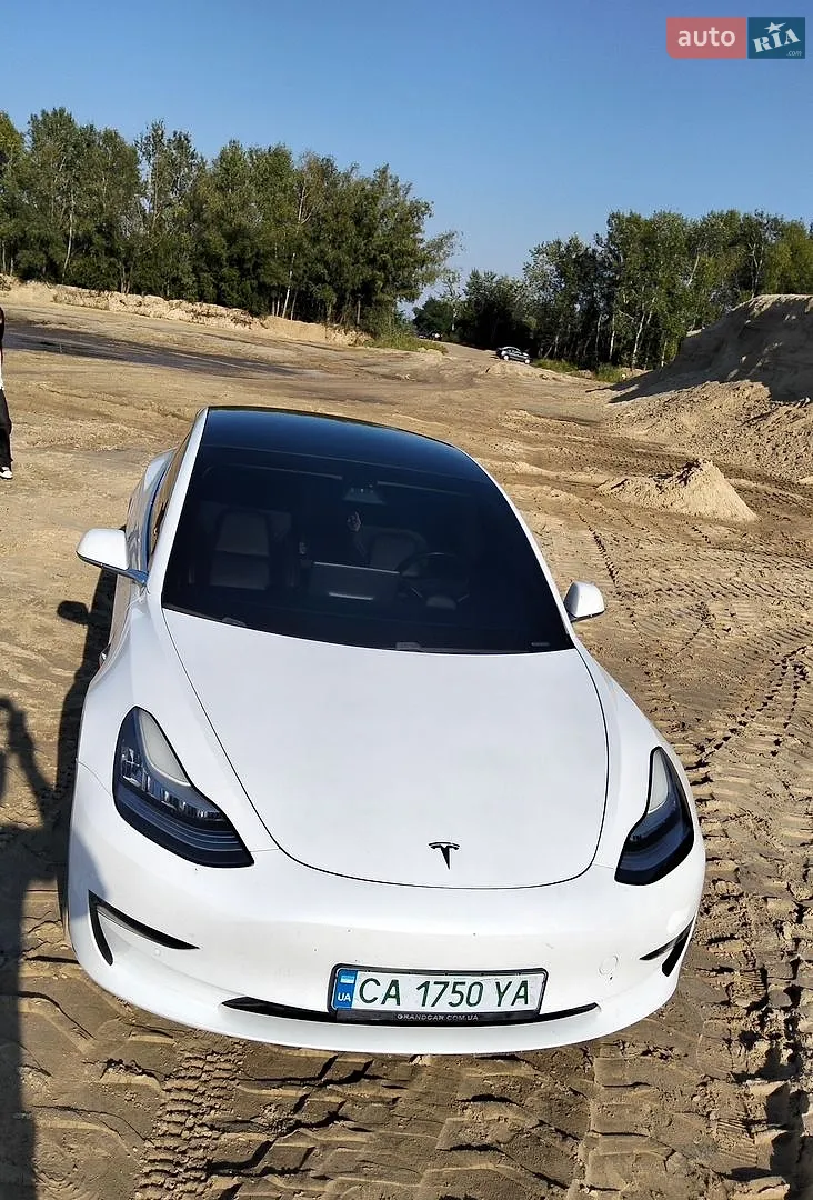 Tesla Model 3, 2019