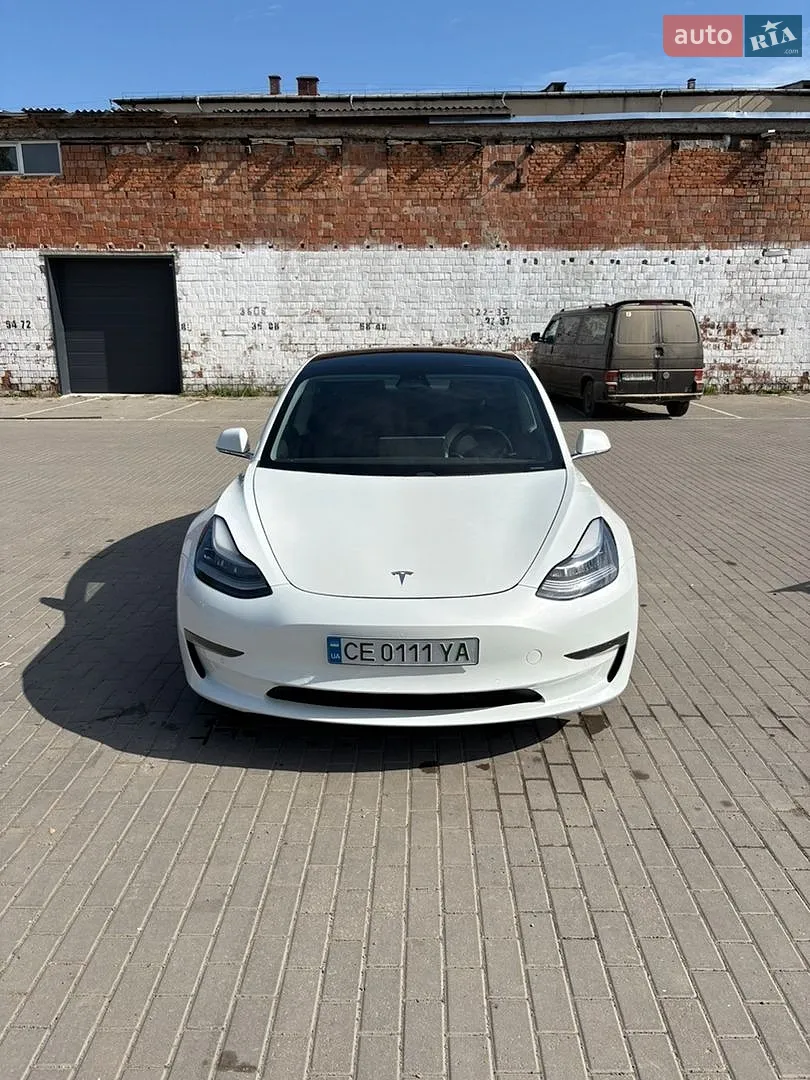 Tesla Model 3, 2019