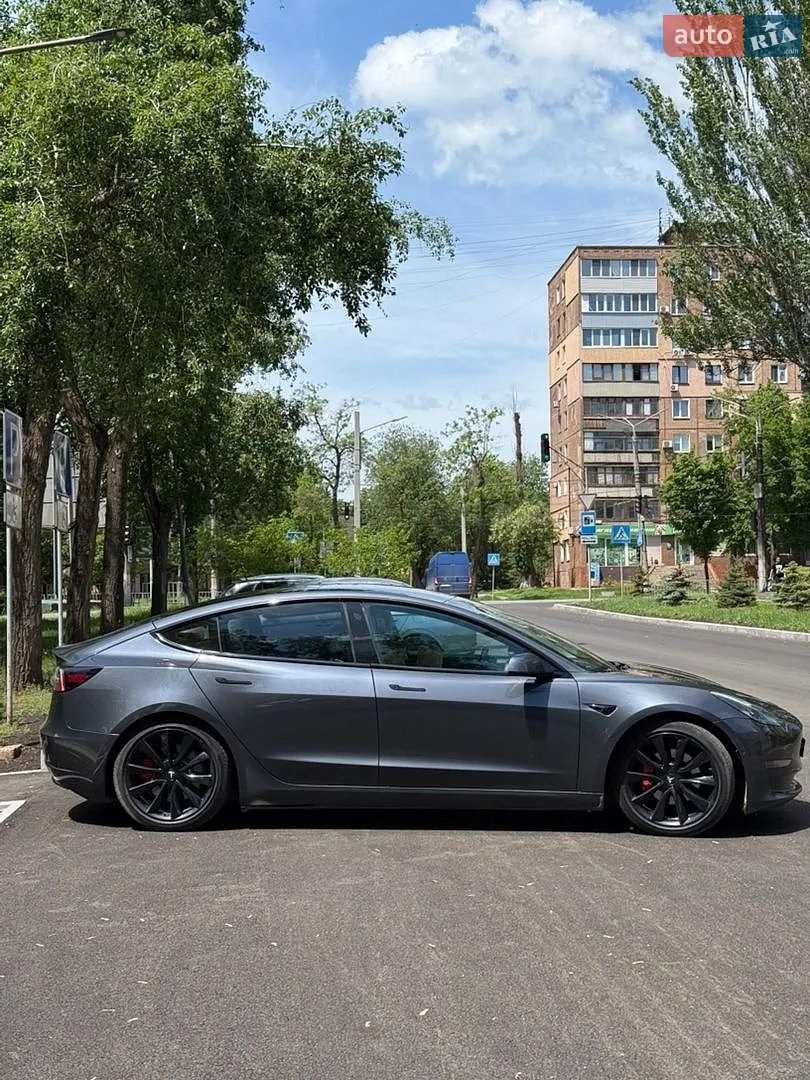 Tesla Model 3, 2018