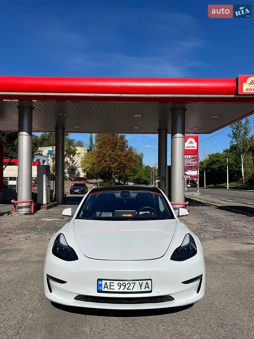 Tesla Model 3, 2020