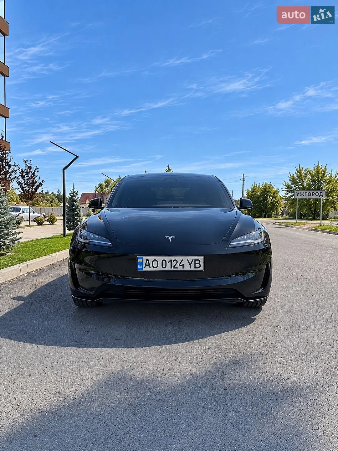 Tesla Model 3, 2025