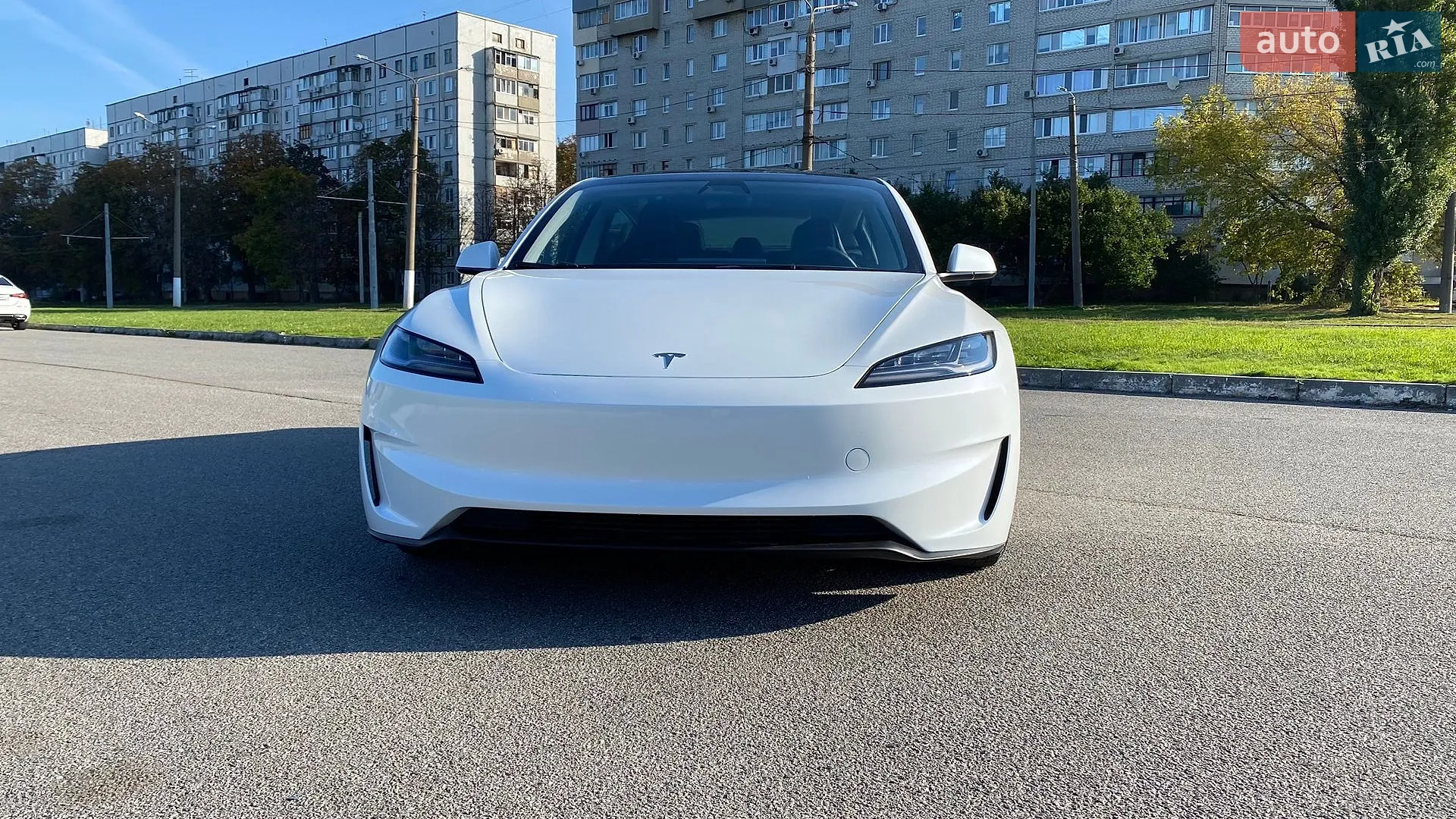 Tesla Model 3, 2024