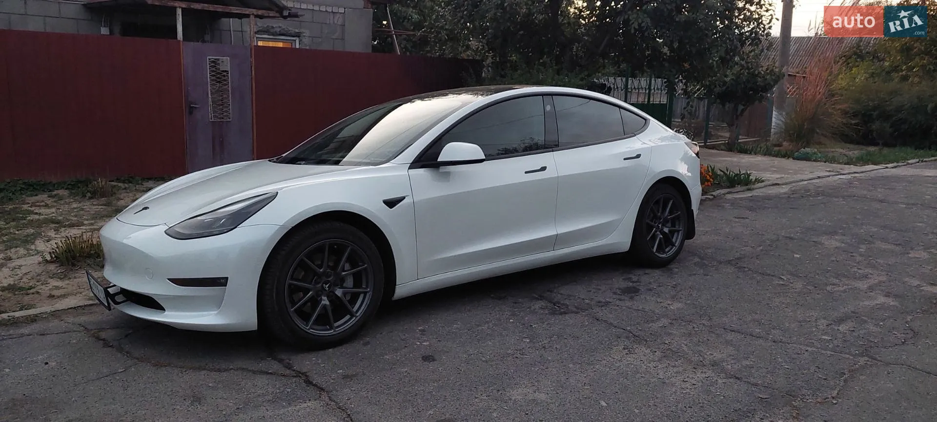 Tesla Model 3, 2020