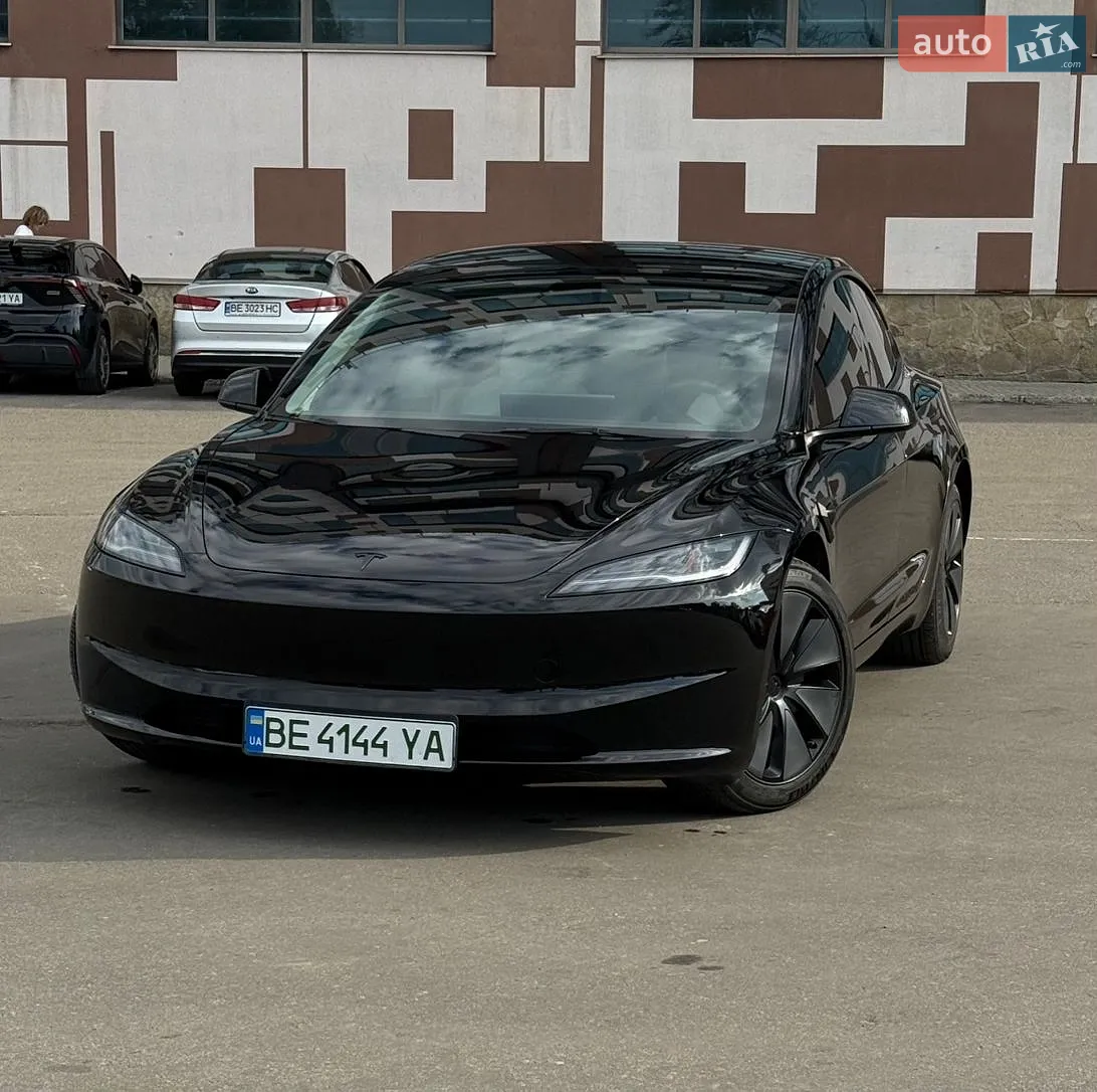 Tesla Model 3, 2025