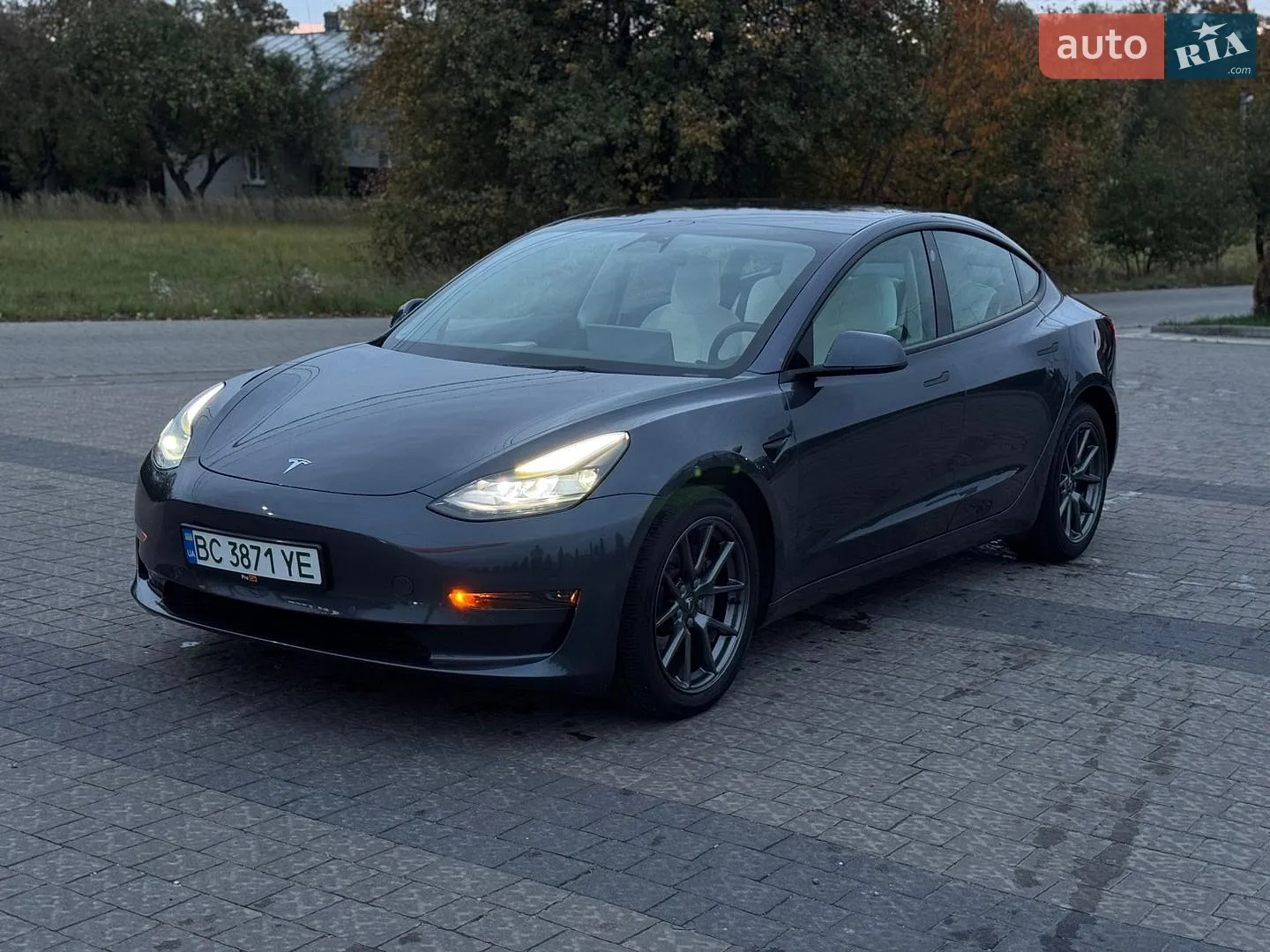 Tesla Model 3, 2022