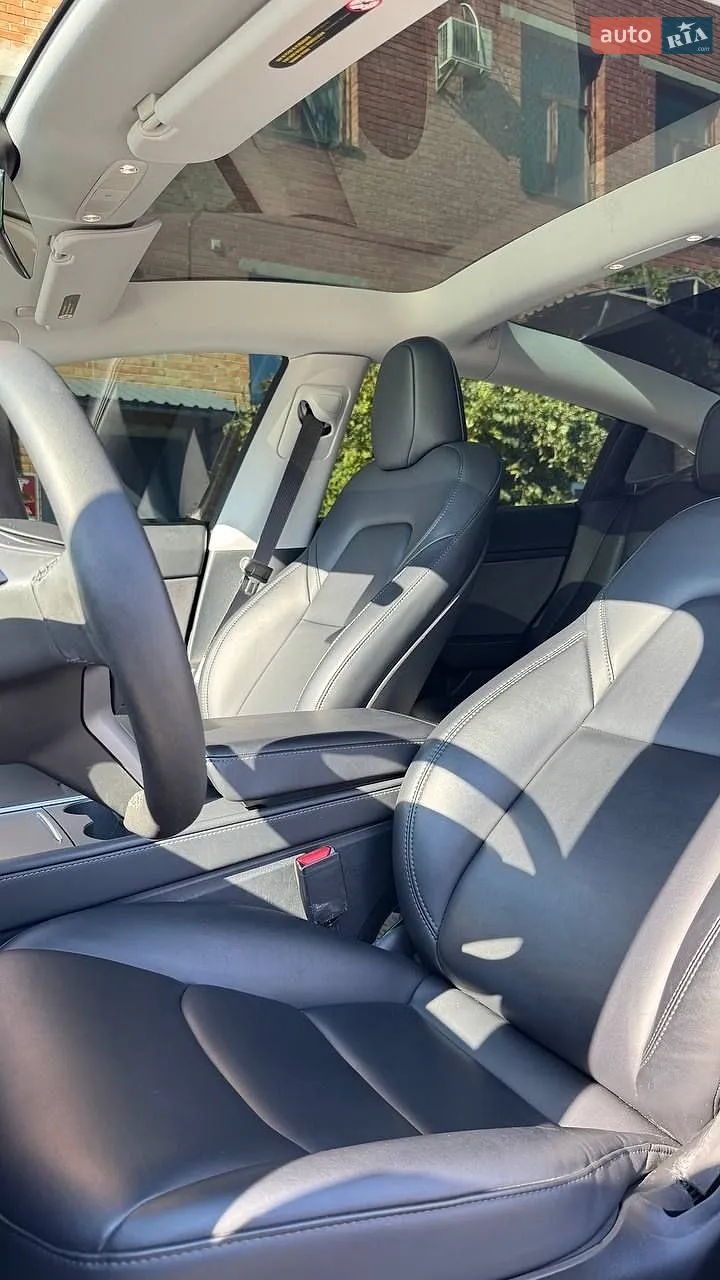 Tesla Model 3, 2023