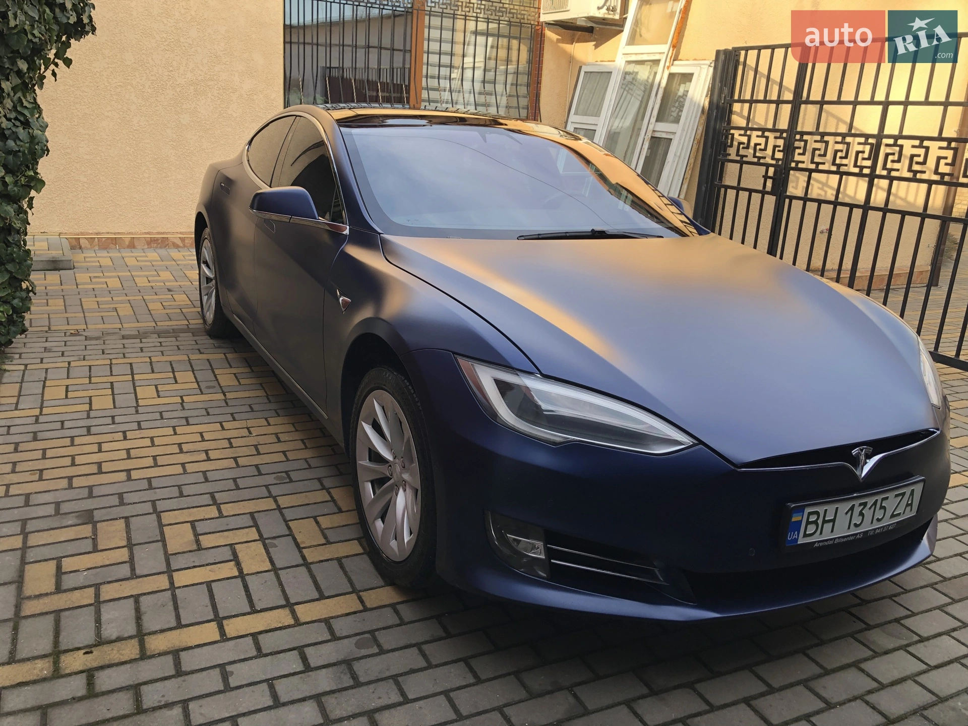Tesla Model S, 2018
