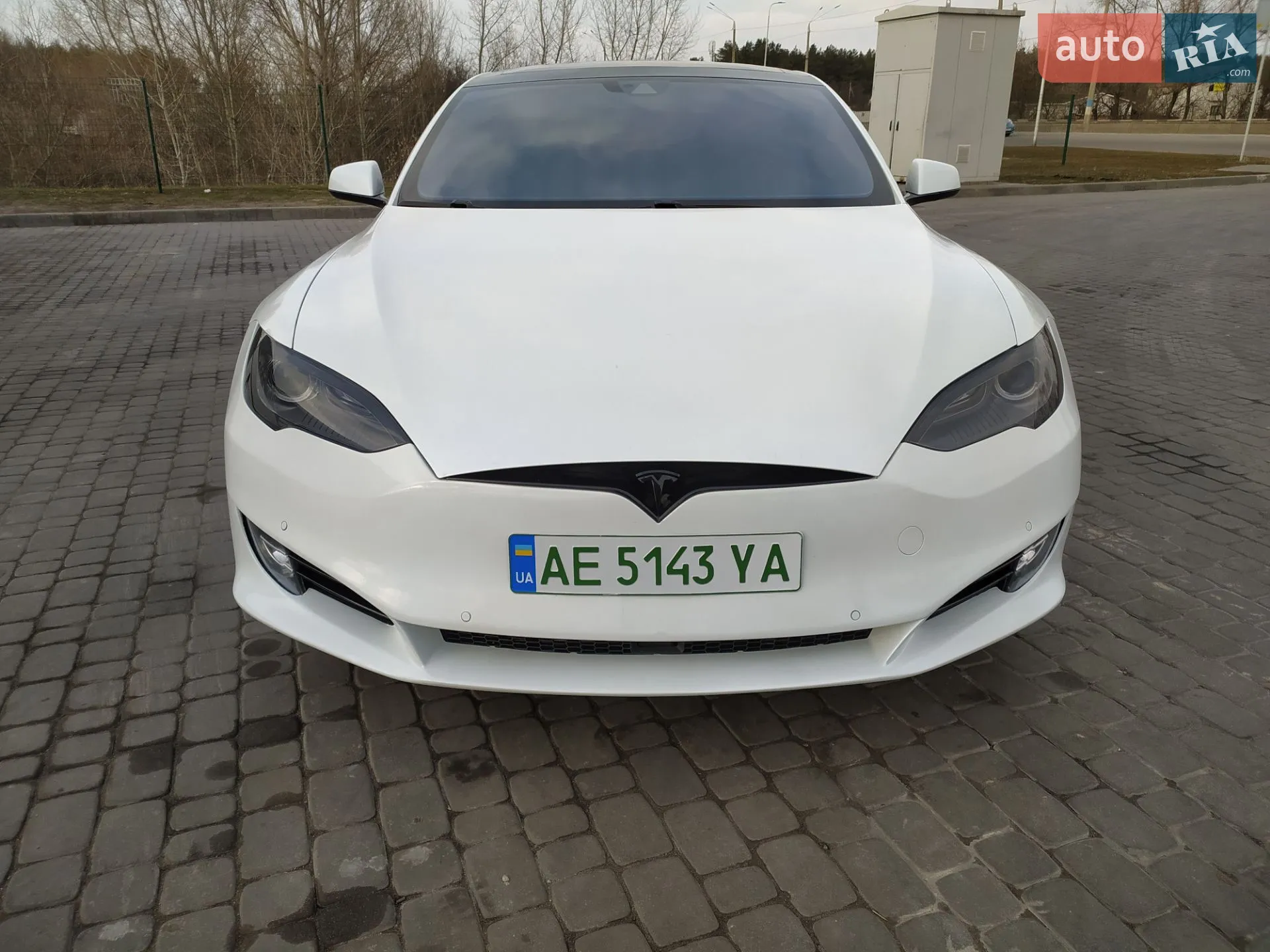 Tesla Model S, 2016