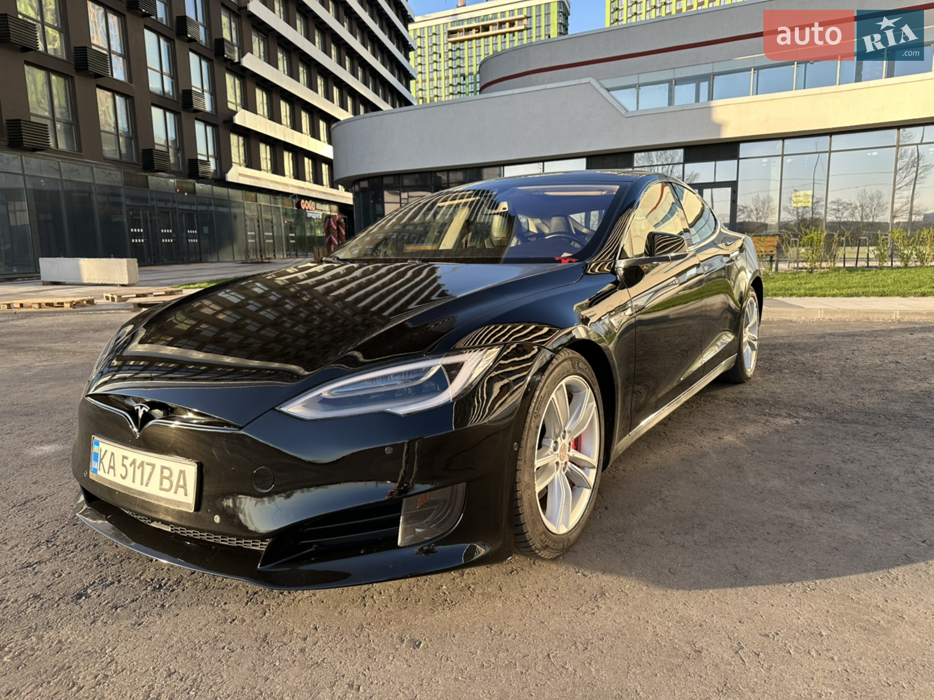 Tesla Model S, 2015