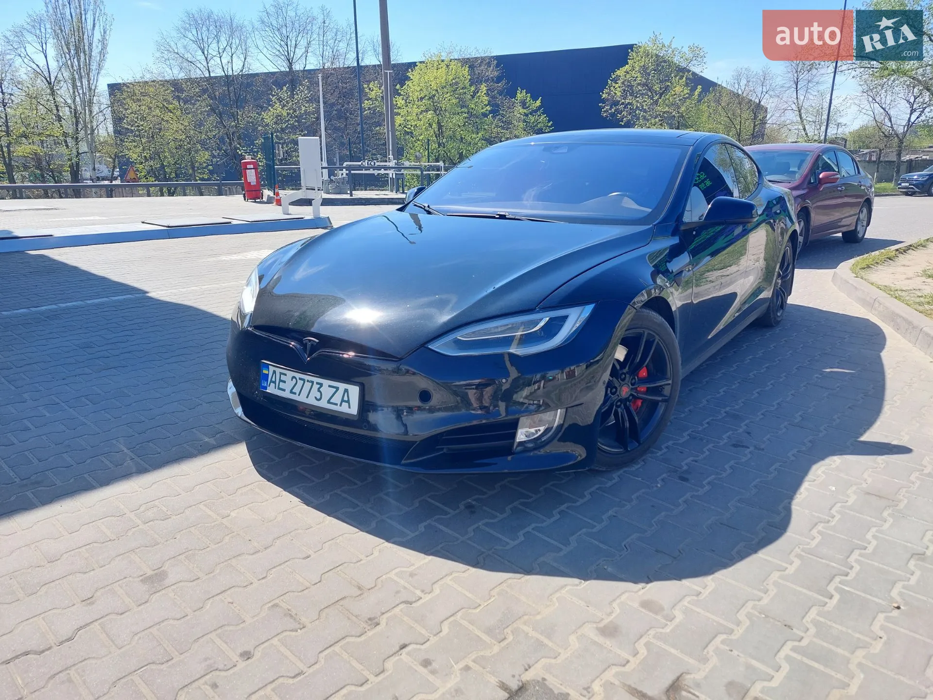 Tesla Model S, 2014