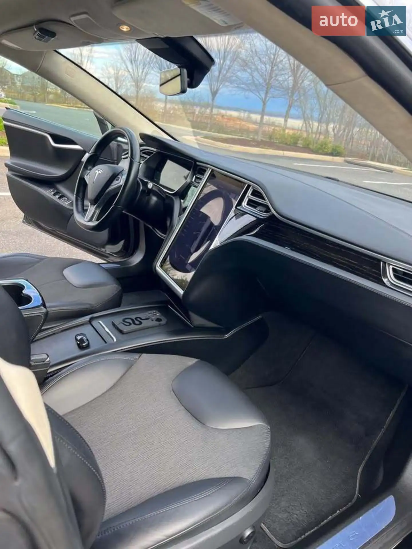 Tesla Model S, 2016
