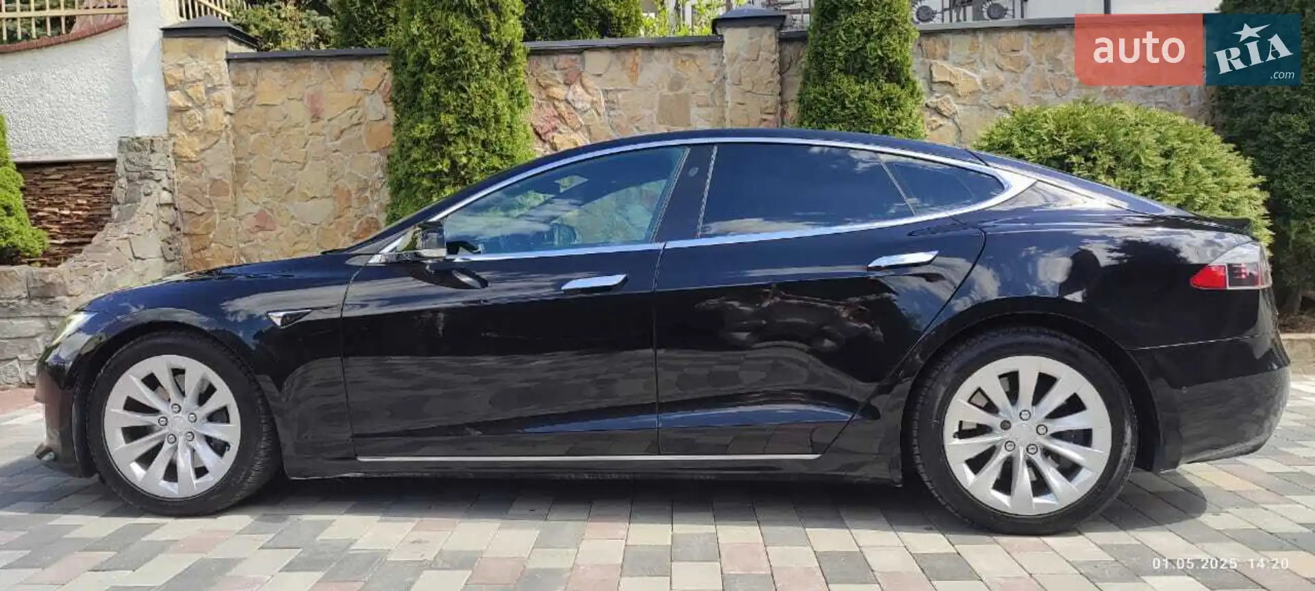 Tesla Model S, 2017
