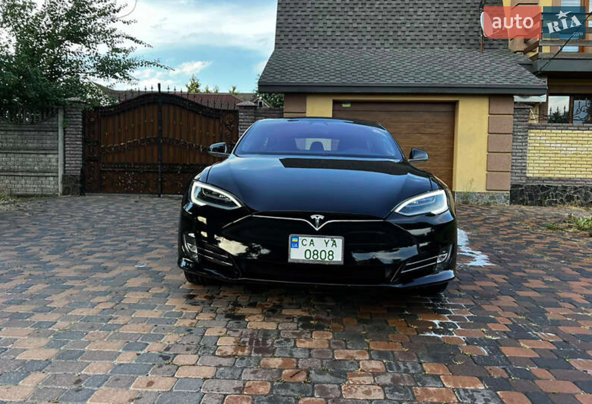 Tesla Model S, 2019