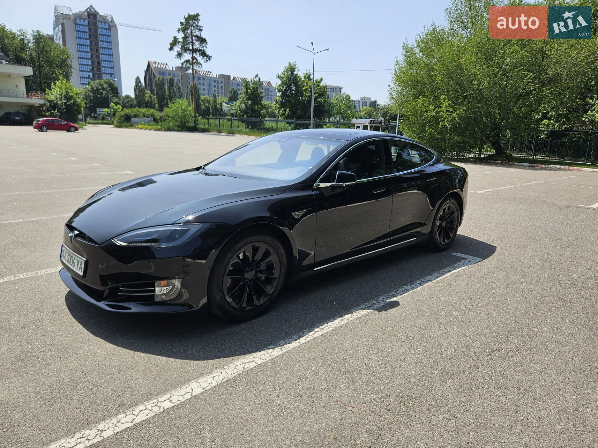 Tesla Model S, 2015