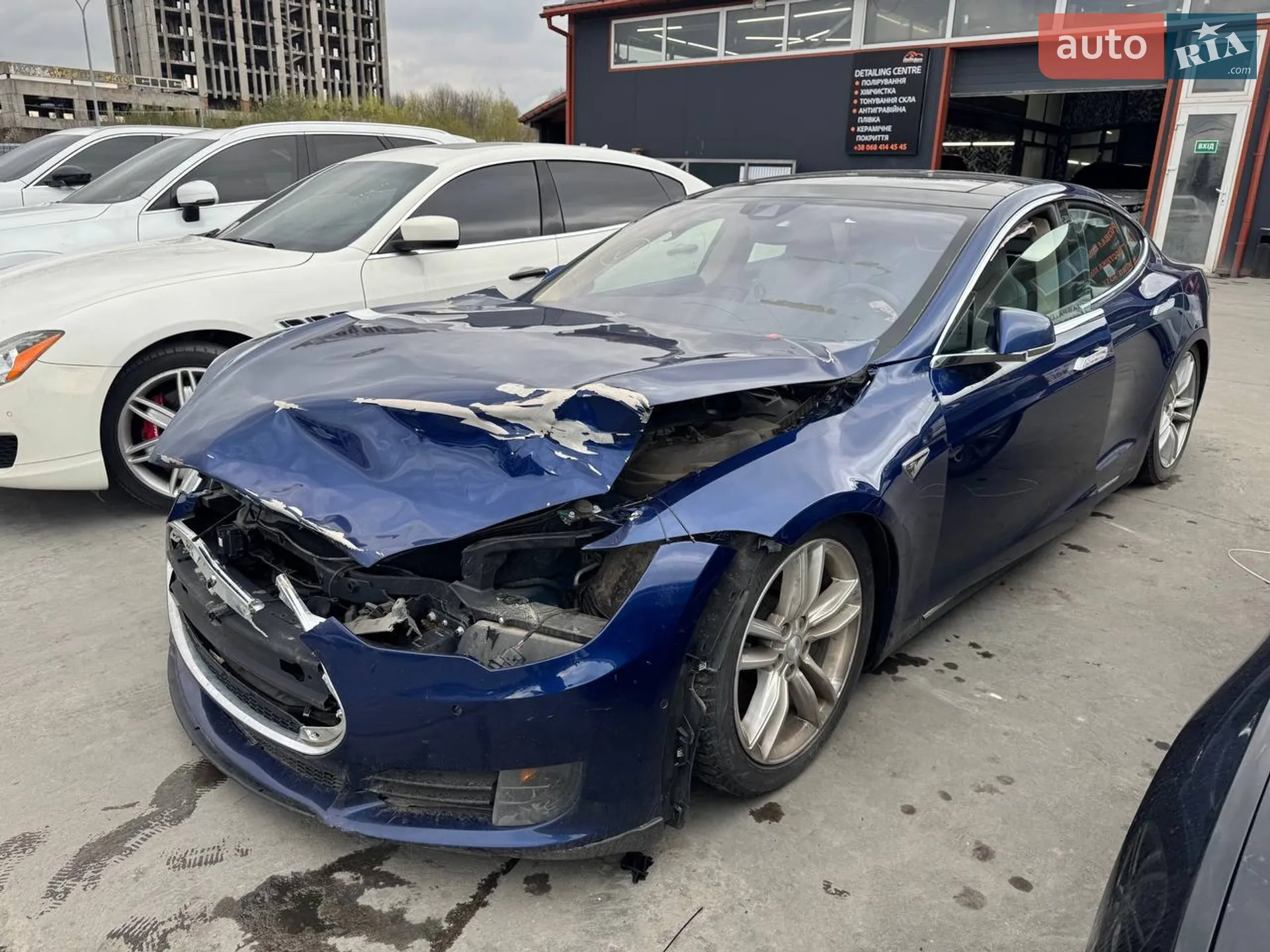 Tesla Model S, 2016